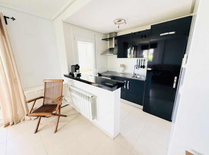 Image No.6-2 Bed Townhouse for sale