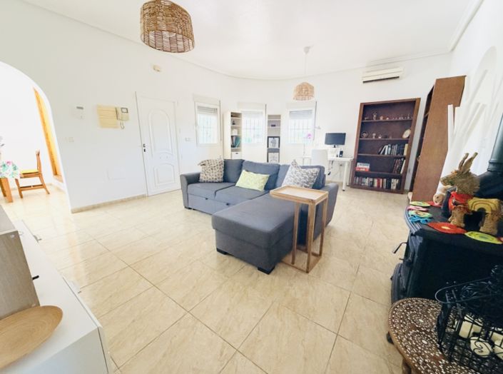 Image No.8-3 Bed Villa for sale