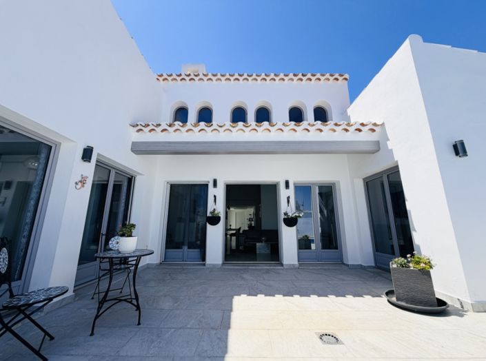 Image No.19-4 Bed Villa for sale
