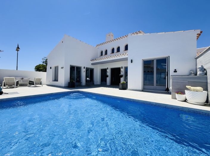 Image No.3-4 Bed Villa for sale