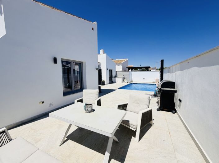 Image No.25-4 Bed Villa for sale