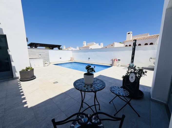 Image No.28-4 Bed Villa for sale