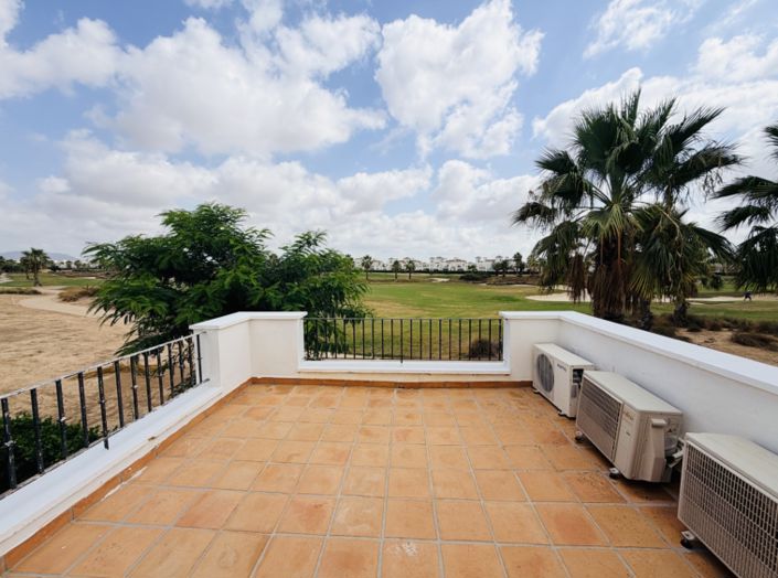 Image No.20-3 Bed Townhouse for sale