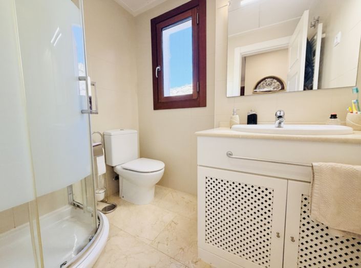Image No.17-2 Bed Apartment for sale