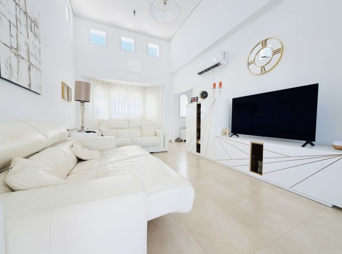Image No.13-2 Bed Villa for sale