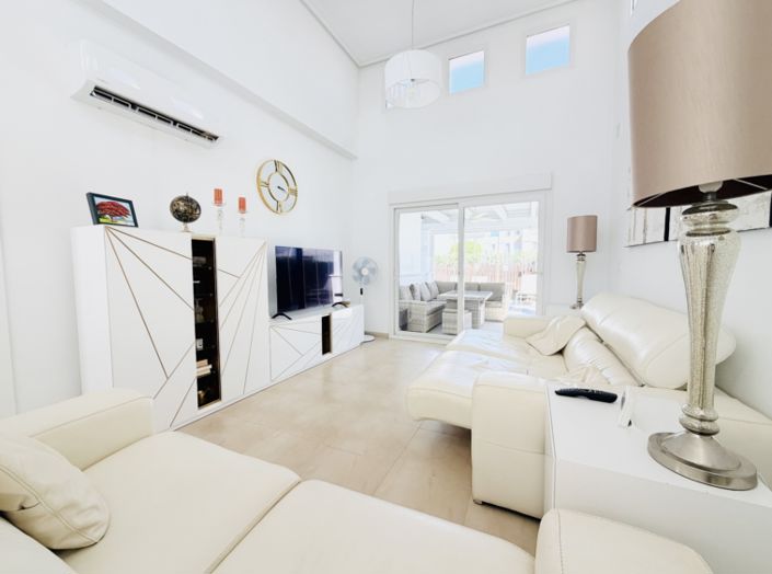 Image No.14-2 Bed Villa for sale