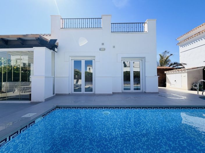 Image No.10-2 Bed Villa for sale