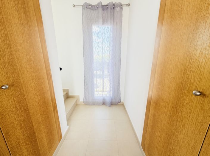 Image No.27-2 Bed Townhouse for sale