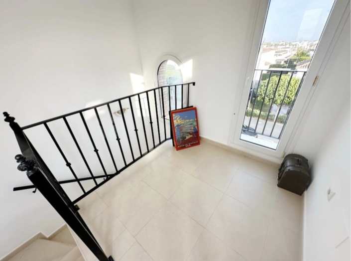 Image No.28-2 Bed Townhouse for sale