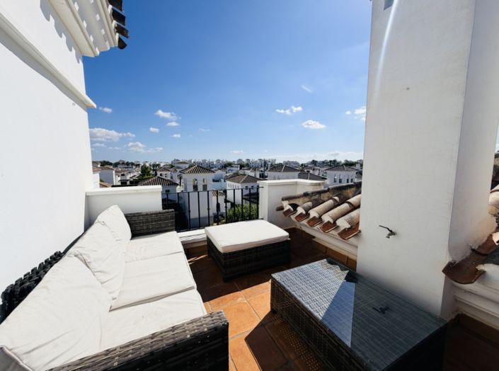 Image No.30-2 Bed Townhouse for sale