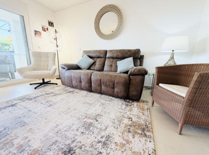 Image No.4-2 Bed Townhouse for sale