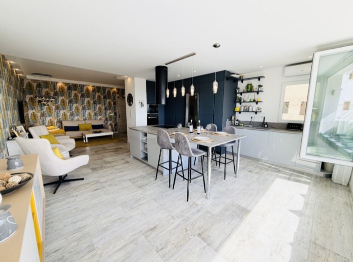 Image No.20-2 Bed Apartment for sale