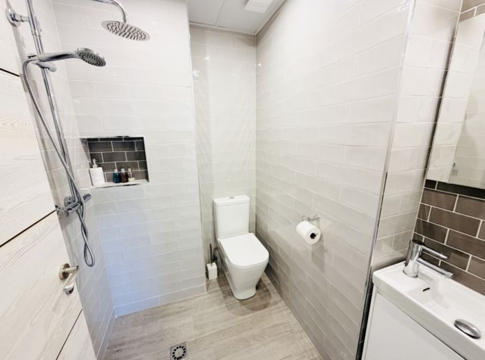 Image No.33-2 Bed Apartment for sale