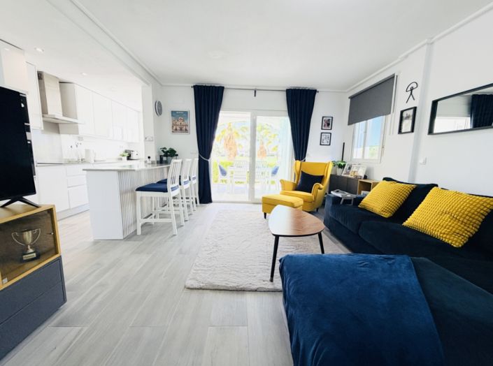 Image No.5-2 Bed Townhouse for sale