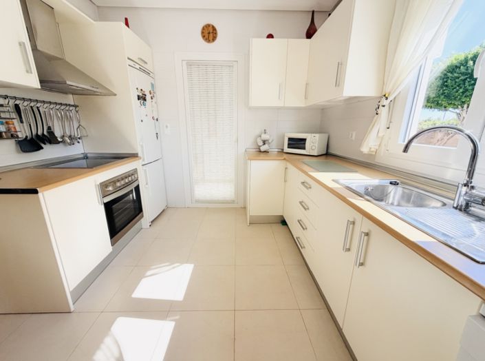 Image No.22-3 Bed Villa for sale