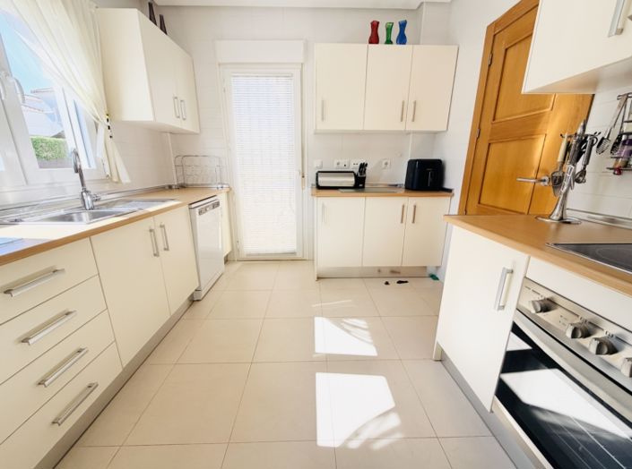 Image No.23-3 Bed Villa for sale