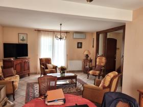 Image No.6-Villa / Détaché de 5 chambres à vendre à Mehun-sur-Yèvre