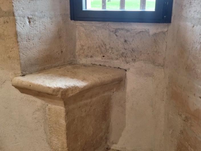 Image No.20-14 Bed Property for sale