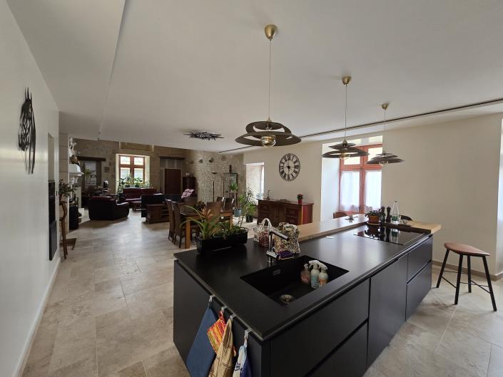 Image No.3-Maison de ville de 4 chambres à vendre à Levroux