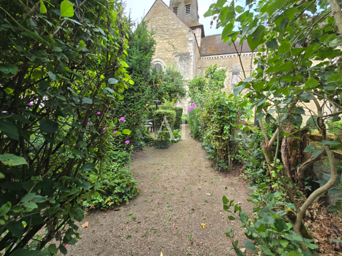 Image No.8-7 Bed House for sale