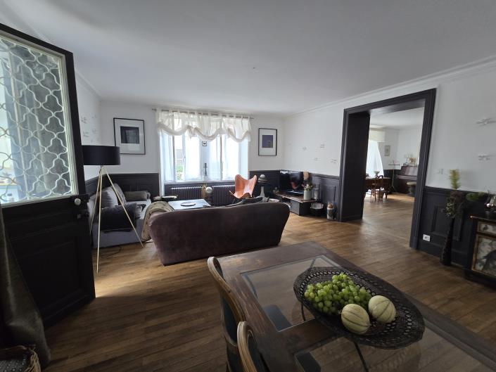 Image No.14-7 Bed House for sale