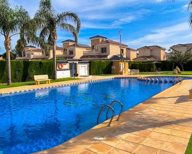 Image No.11-2 Bed Villa for sale