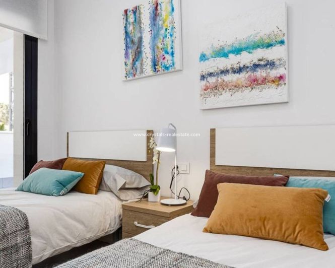 Image No.7-2 Bed Apartment for sale