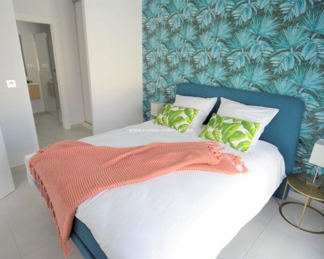 Image No.13-2 Bed Bungalow for sale