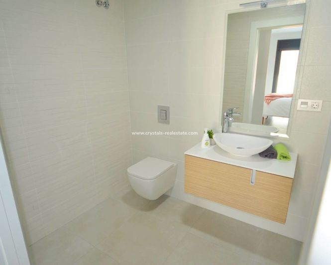 Image No.17-2 Bed Bungalow for sale