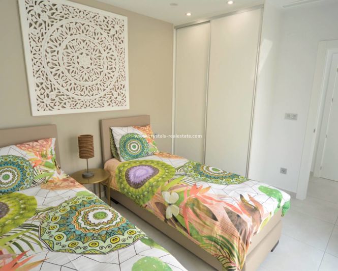 Image No.19-2 Bed Bungalow for sale