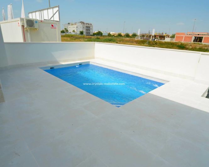 Image No.27-2 Bed Bungalow for sale