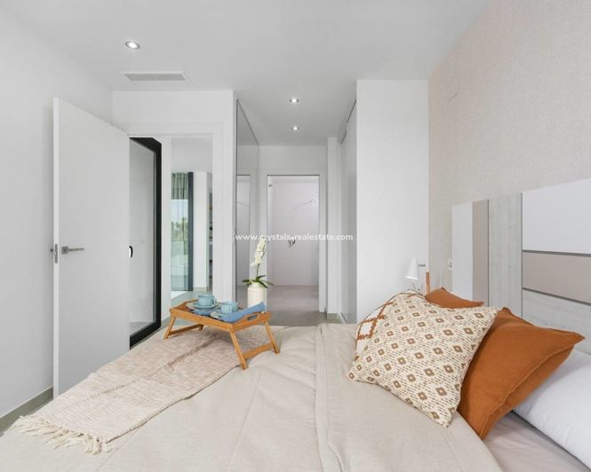 Image No.17-3 Bed Villa for sale