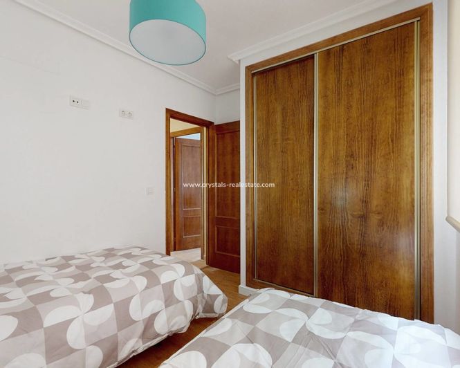 Image No.12-3 Bed Property for sale