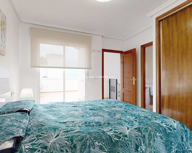 Image No.13-3 Bed Property for sale