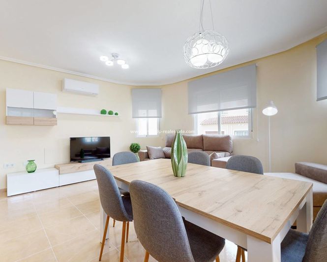 Image No.14-3 Bed Property for sale