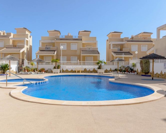 Image No.4-3 Bed Property for sale