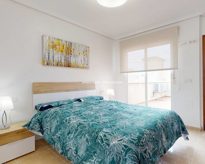 Image No.7-3 Bed Property for sale