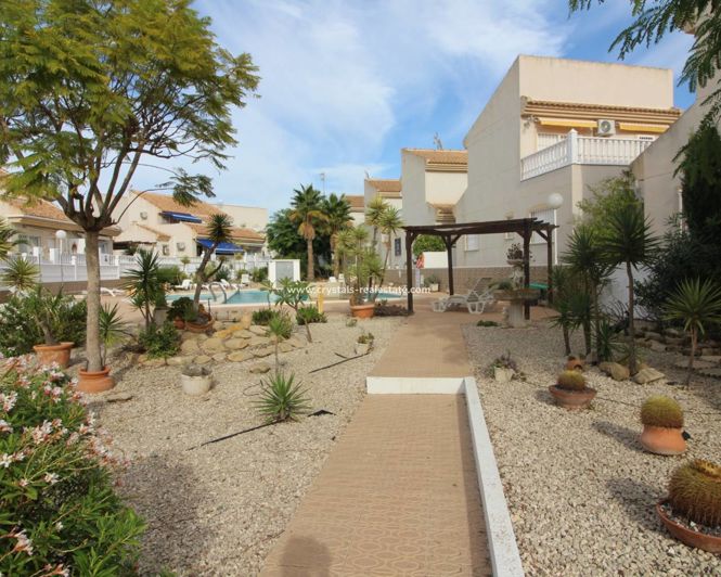 Image No.20-3 Bed Property for sale