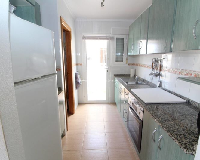 Image No.34-3 Bed Property for sale