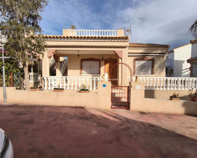 Image No.1-3 Bed Villa for sale