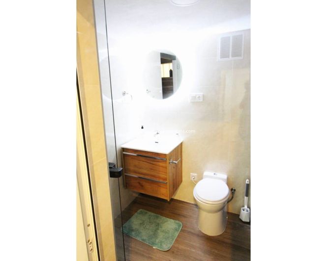 Image No.20-4 Bed Property for sale