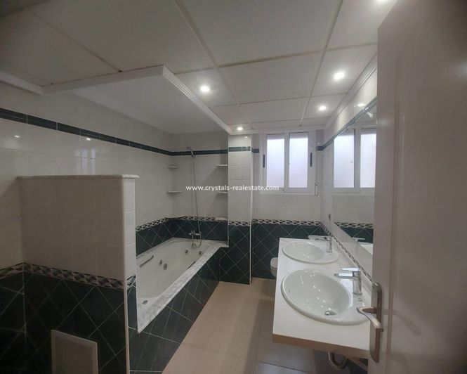 Image No.7-3 Bed Apartment for sale