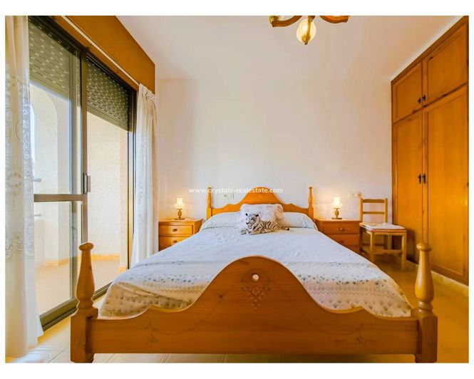 Image No.9-3 Bed Property for sale