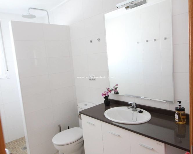 Image No.29-3 Bed Apartment for sale