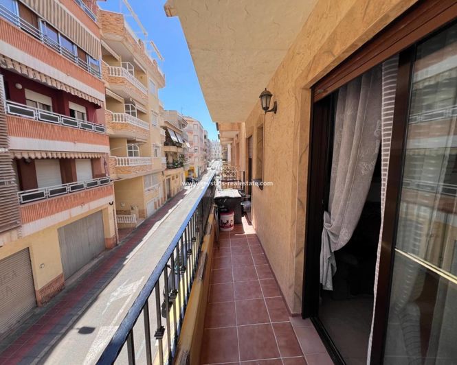 Image No.4-2 Bed Apartment for sale