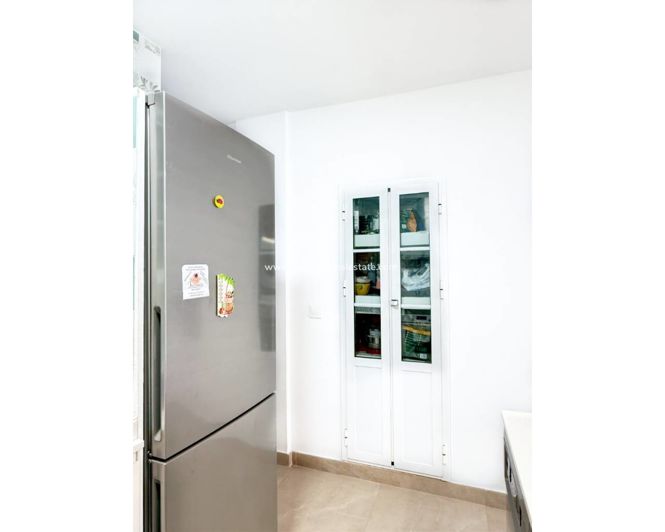 Image No.20-2 Bed Apartment for sale