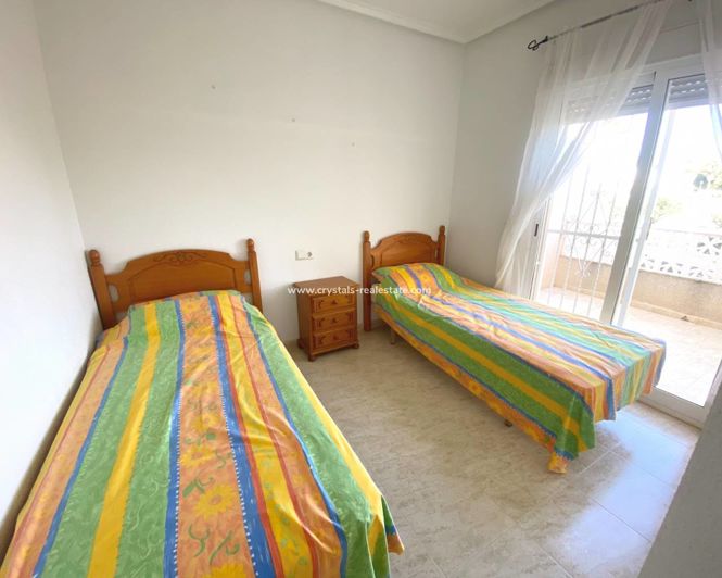 Image No.10-3 Bed House for sale