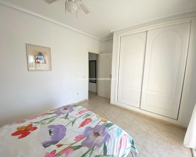 Image No.14-3 Bed House for sale