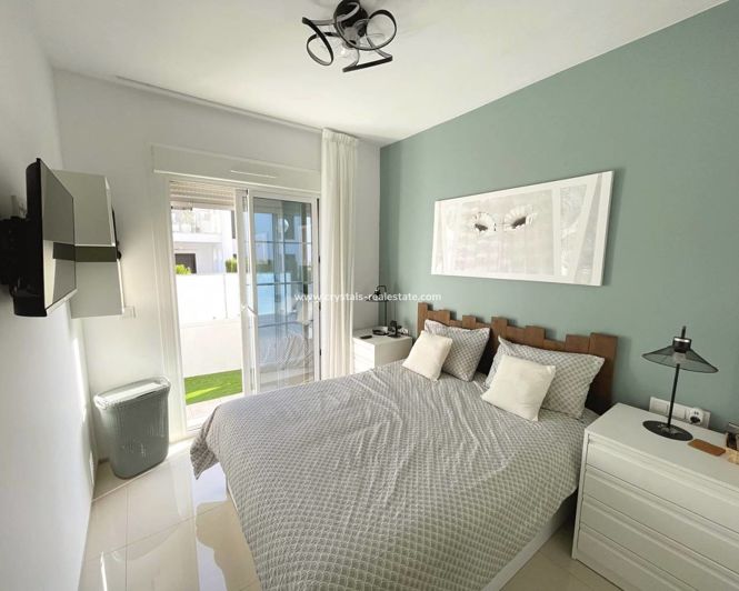 Image No.11-2 Bed Apartment for sale