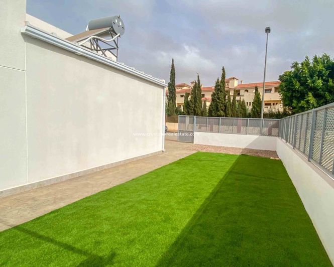 Image No.8-2 Bed Property for sale